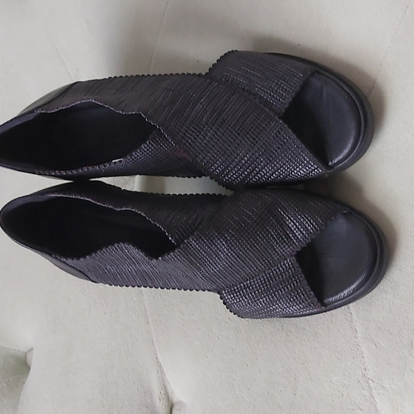 Shoes - Picture 1 of 9